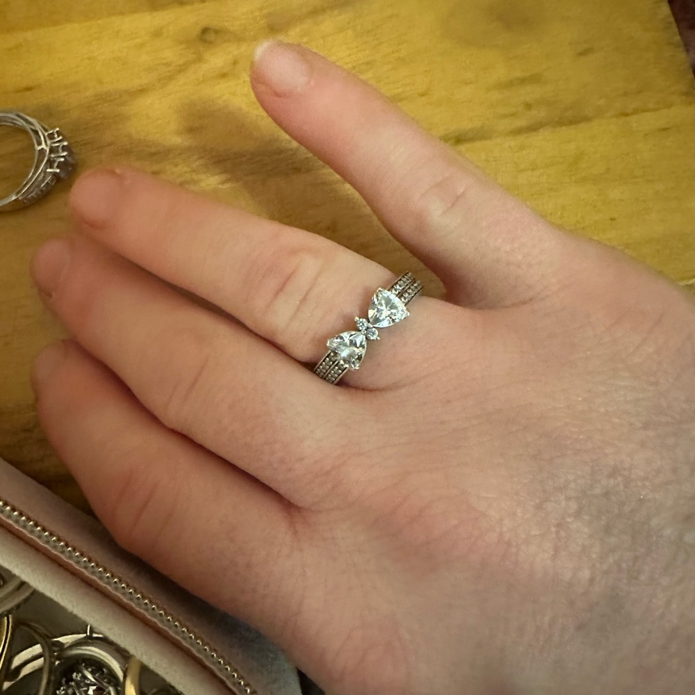 Pandora Bow Ring size 6